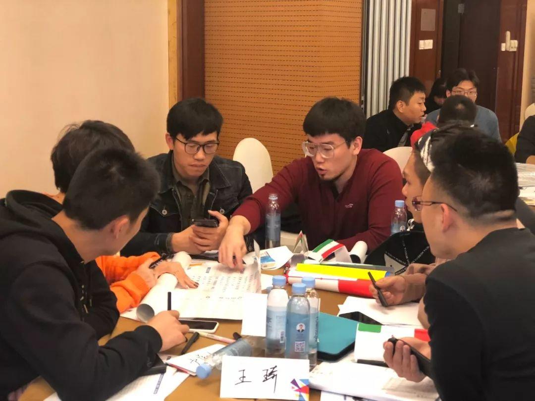 行业 | 解放日报专访三体云动窦赢:用3年时间为2万家传统健身馆赋能 行业 | 解放日报专访三体云动窦赢:用3年时间为2万家传统健身馆赋能