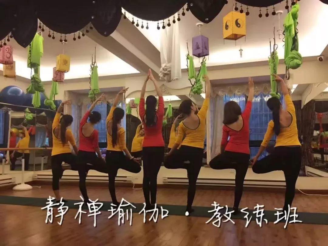 星店 | 最高续课记录9年,这家瑜伽馆凭什么和会员“绑定”? 星店 | 最高续课记录9年,这家瑜伽馆凭什么和会员“绑定”?