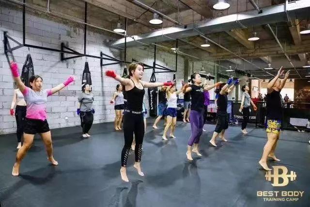 星店 | 仅仅3年时间,是什么让这家店成为上海最具规模CrossFit? 星店 | 仅仅3年时间,是什么让这家店成为上海最具规模CrossFit?