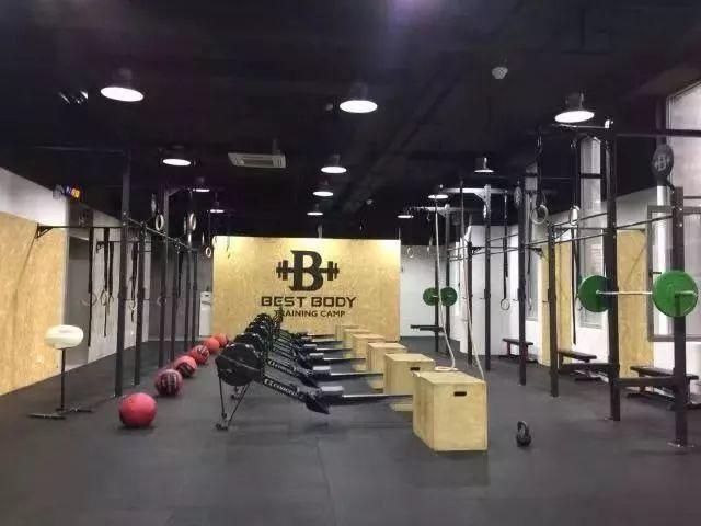 星店 | 仅仅3年时间,是什么让这家店成为上海最具规模CrossFit? 星店 | 仅仅3年时间,是什么让这家店成为上海最具规模CrossFit?