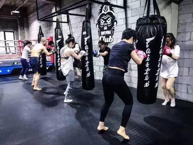 星店 | 仅仅3年时间,是什么让这家店成为上海最具规模CrossFit? 星店 | 仅仅3年时间,是什么让这家店成为上海最具规模CrossFit?