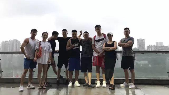 星店 | 凭什么，一年开十家工作室？