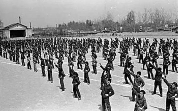 新中国健身70年 新中国健身70年