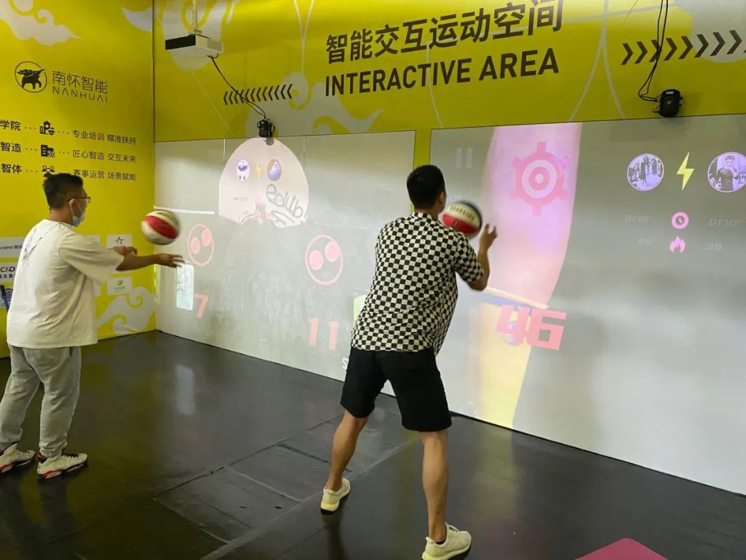 威尔仕招募精英教练底薪为普通教练3倍,乐刻推私教包月馆2280元/月 威尔仕招募精英教练底薪为普通教练3倍,乐刻推私教包月馆2280元/月